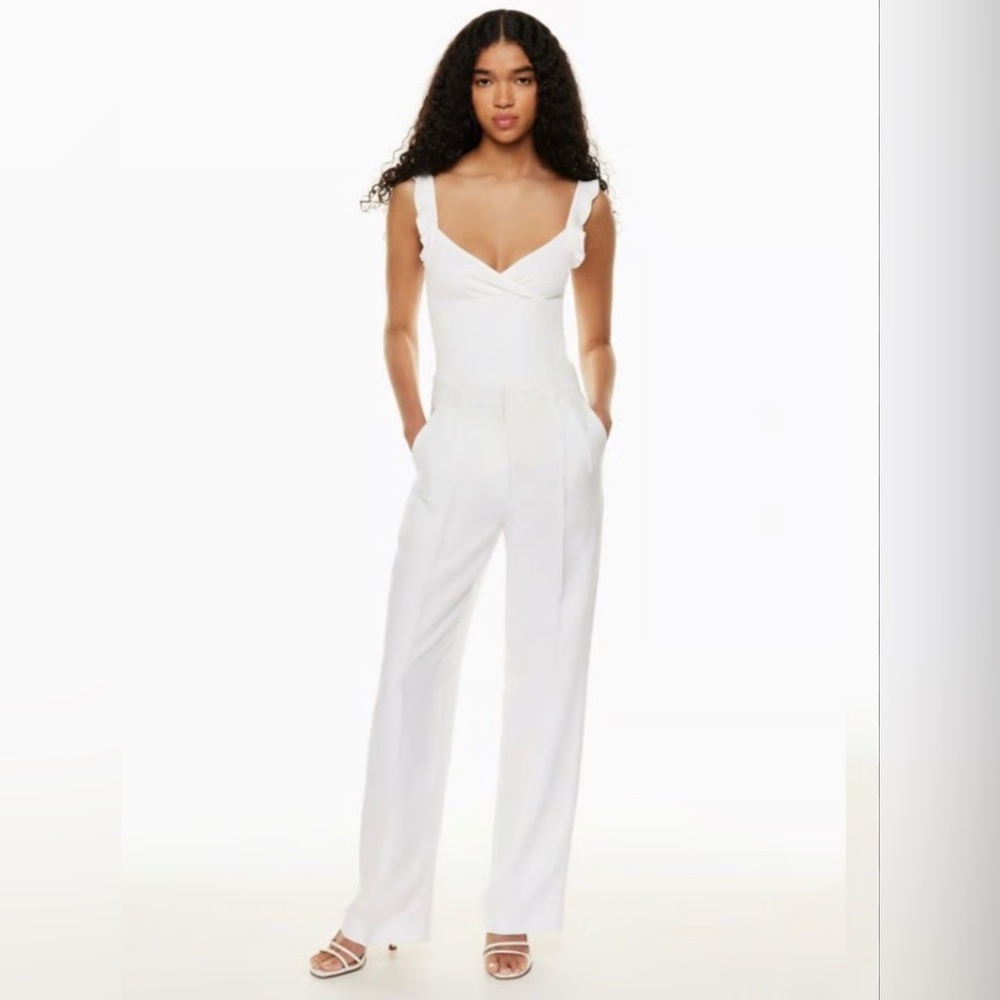 The Effortless Pant™
THE EFFORTLESS PANT LINEN 14